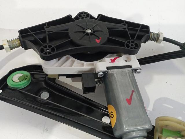 5Q4959801B Motor del elevalunas eléctrico  en stock Sabadell