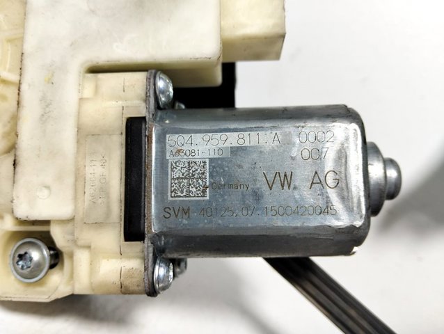 5Q4959811A Motor del elevalunas de la puerta trasera izquierda comprar Girona