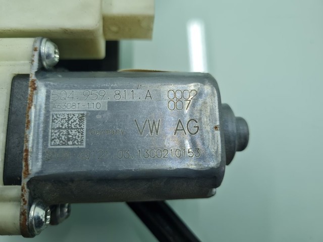5Q4959811A Motor del elevalunas de la puerta trasera izquierda  en stock Sabadell