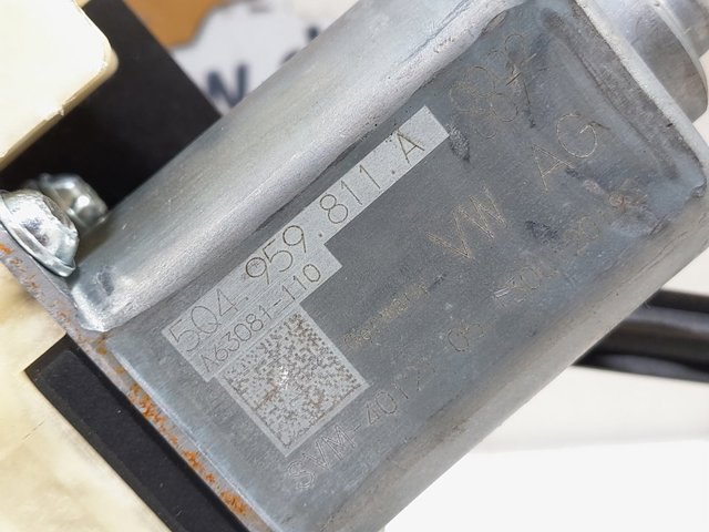 5Q4959811A VAG Motor del elevalunas de la puerta trasera izquierda comprar Madrid