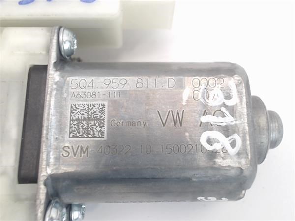 5Q4959811D VAG Motor del elevalunas de la puerta trasera izquierda  disponible Ourense