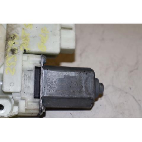 VAG 5Q4959811D Motor del elevalunas de la puerta trasera izquierda comprar Tarragona