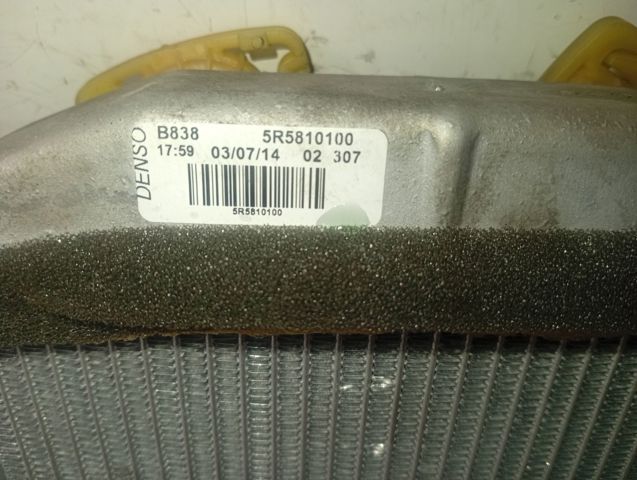5R5810100 RENAULT Radiador calefacción comprar Madrid