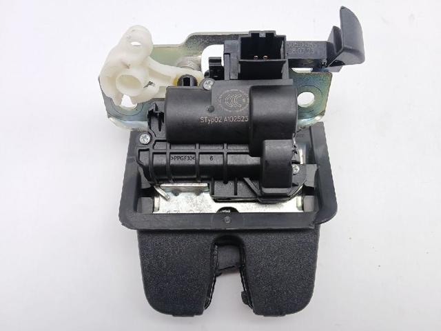 5TA827505D Cerradura de tapa de maletero  comprar en Pontevedra