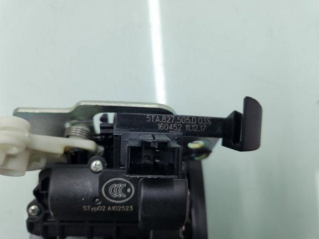 5TA827505D Cerradura de tapa de maletero  comprar en Pontevedra