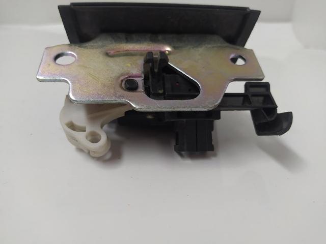 5TA827505D Cerradura de maletero comprar Almería