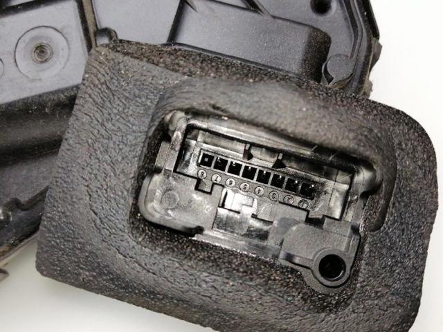 VAG 5TA839015E Cerradura de puerta trasera izquierda  disponible Lugo