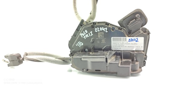Cerradura puerta trasera izquierda para volkswagen polo 1.0 tsi chz 5TA839015E