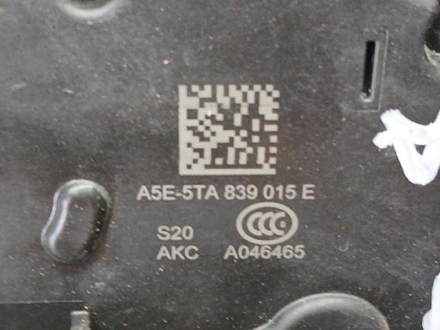 VAG 5TA839015E Cerradura de puerta trasera izquierda  disponible Lugo