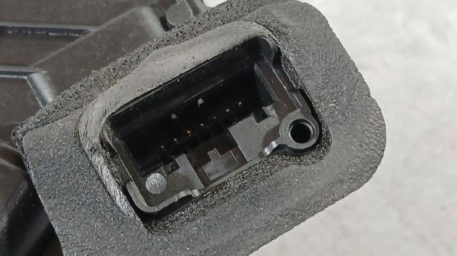 5TA839015E VAG Cerradura de puerta trasera izquierda  en stock Gandía