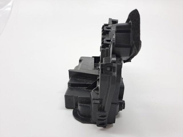 5TA839015E VAG Cerradura de puerta trasera izquierda  en stock Gandía