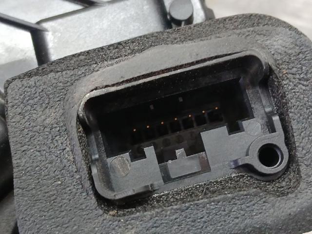 VAG 5TA839015E Cerradura de puerta trasera izquierda  comprar en Murcia
