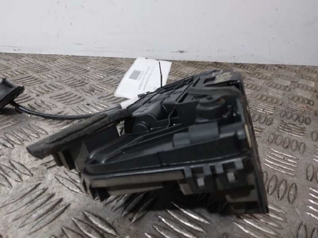 VAG 5TA839015E Cerradura de puerta trasera izquierda  comprar en Murcia