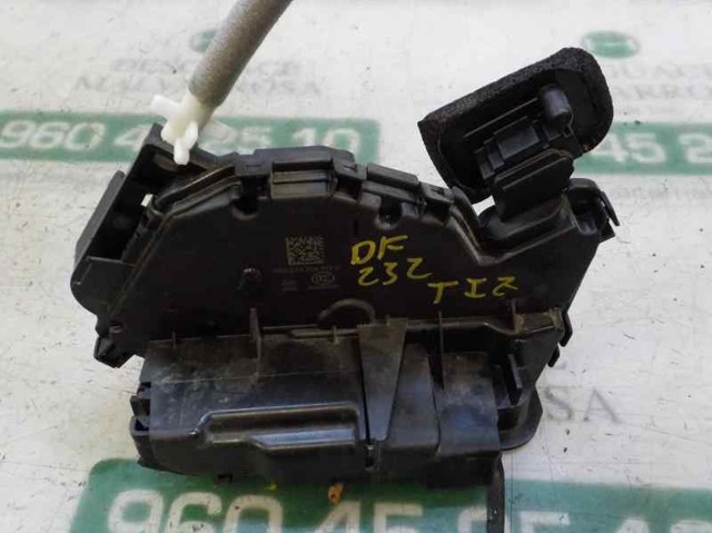 5TA839015K Cerradura de puerta trasera izquierda  en stock Sabadell
