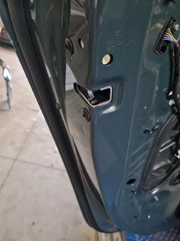 5TA839015L Cerradura de puerta trasera izquierda comprar Almería