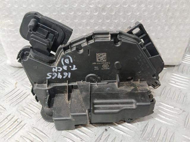 5TA839016E VAG Cerradura de la puerta trasera derecha  en stock Gandía