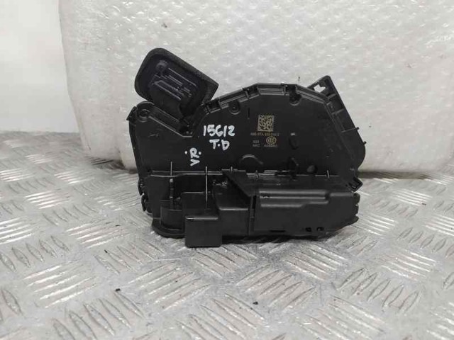 5TA839016E Cerradura de la puerta trasera derecha  comprar en Pontevedra