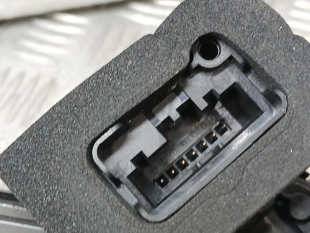 5TA839016E VAG Cerradura de la puerta trasera derecha comprar Alcalá