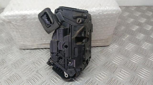 5TA839016E VAG Cerradura de la puerta trasera derecha  comprar en Oviedo