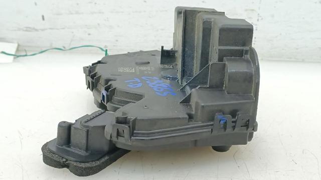 5TA839016L Cerradura de la puerta trasera derecha  comprar en Reus