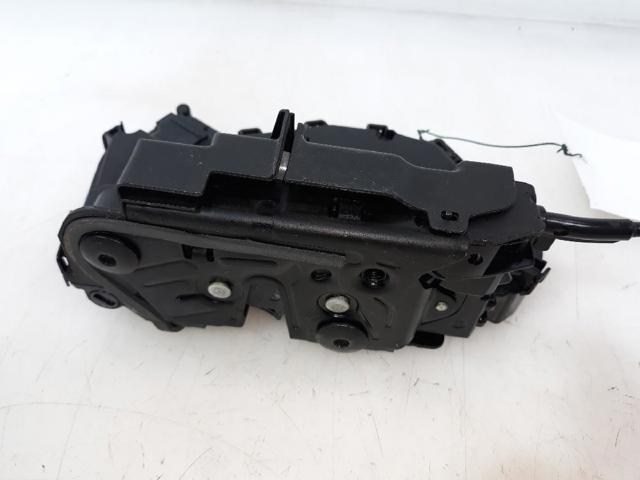 5TA839016L VAG Cerradura de la puerta trasera derecha  disponible Alicante