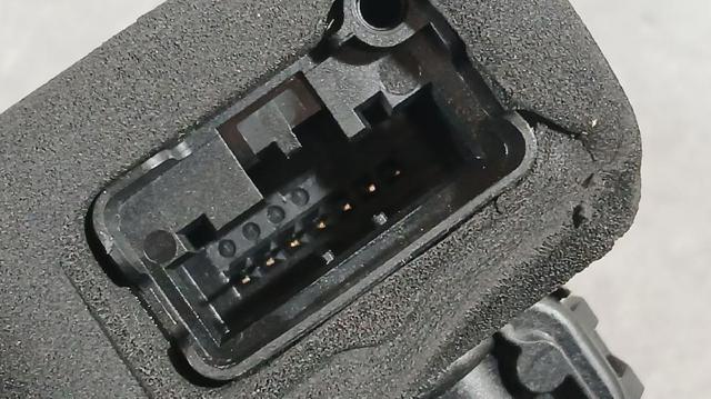 5TA839016Q Cerradura de la puerta trasera derecha  comprar en Pontevedra