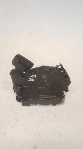 5TA839016Q Cerradura de la puerta trasera derecha  comprar en Pontevedra