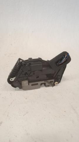 5TA839016Q VAG Cerradura de la puerta trasera derecha  en stock Huelva