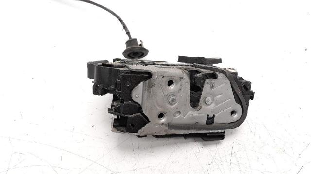 5TA839016Q VAG Cerradura de la puerta trasera derecha  disponible Vigo