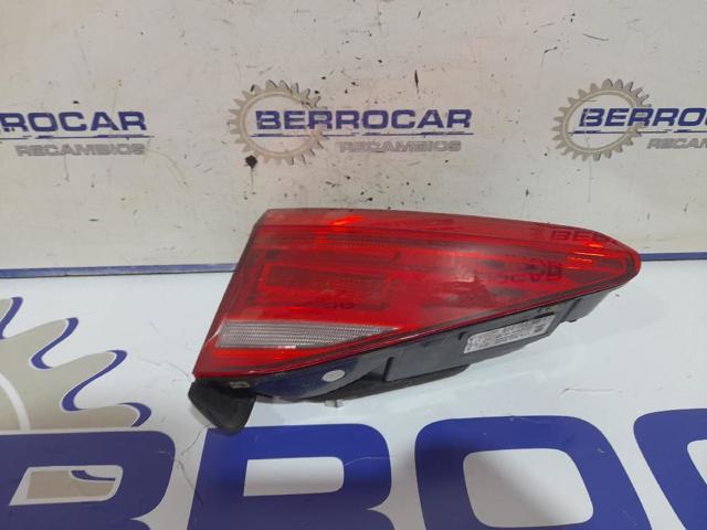Piloto trasero interior izquierdo 5TA945093D VAG