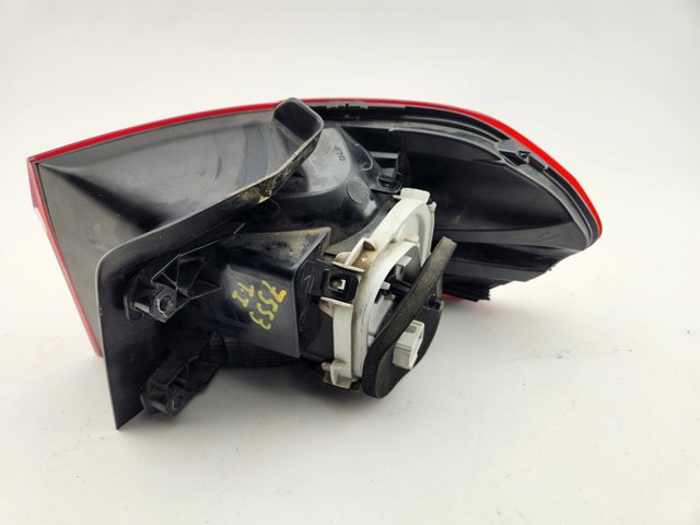 5TA945095A VAG Piloto trasero exterior izquierdo comprar Madrid
