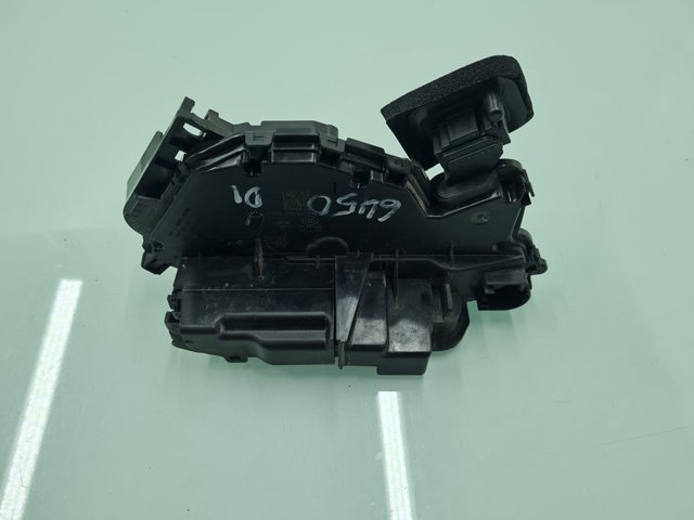 5TB837015 VAG Cerradura  en stock Huelva