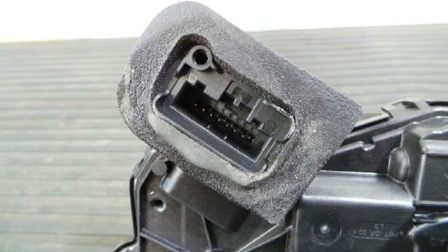 5TB837015 Cerradura de puerta delantera izquierda  comprar en Pontevedra