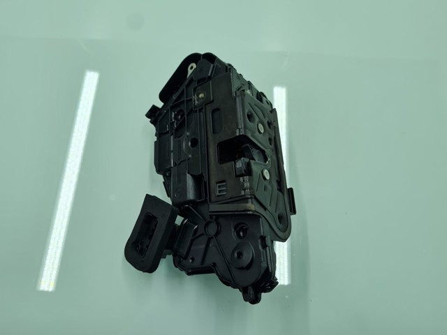 5TB837015 VAG Cerradura de puerta delantera izquierda  comprar en Jaén