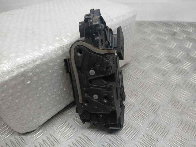 VAG 5TB837015A Cerradura  en stock Terrassa