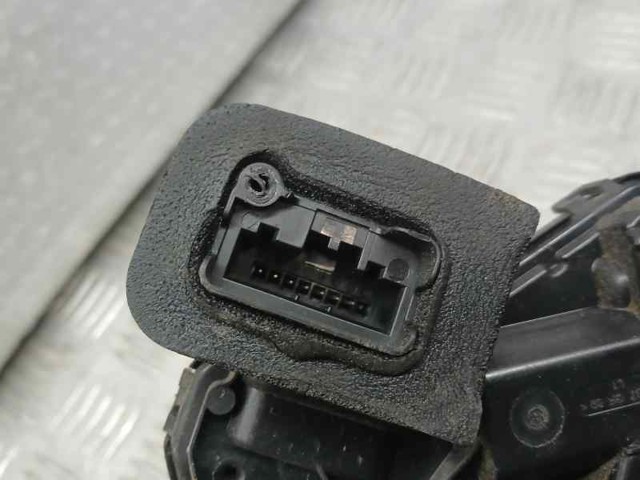 VAG 5TB837015A Cerradura  en stock Salamanca