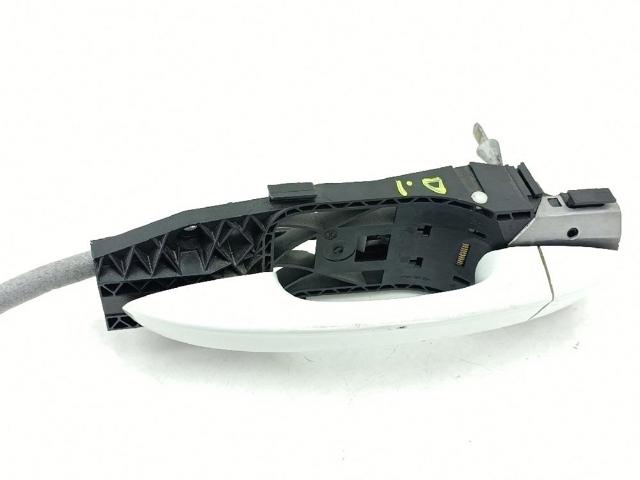 5TB837015B Cerradura de puerta delantera izquierda  disponible Utrera