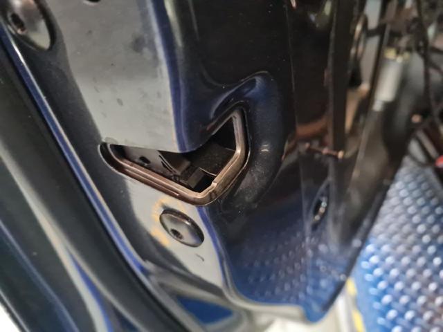 VAG 5TB837015E Cerradura  en stock Valencia
