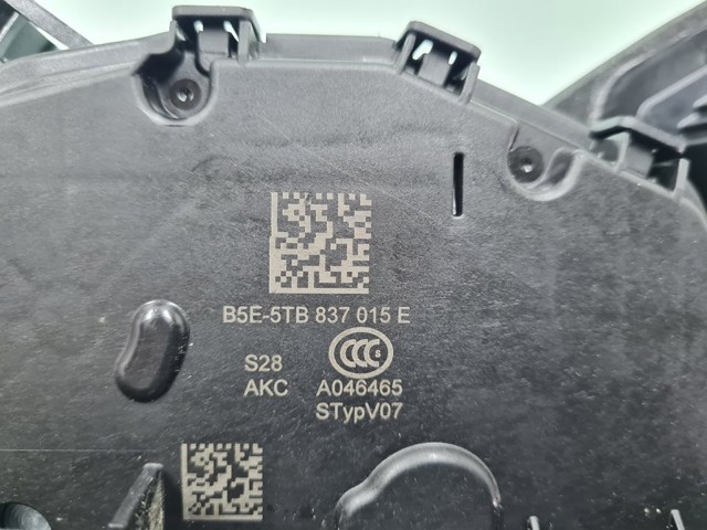 VAG 5TB837015E Cerradura  en stock Salamanca