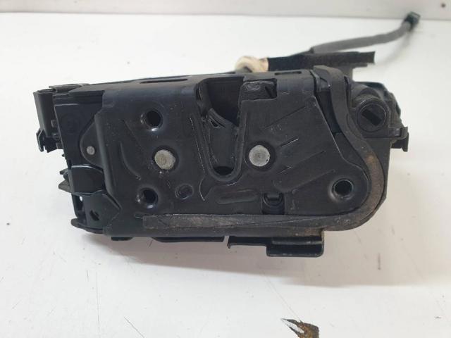 5TB837016 VAG Cerradura de puerta delantera derecha  en stock Huelva