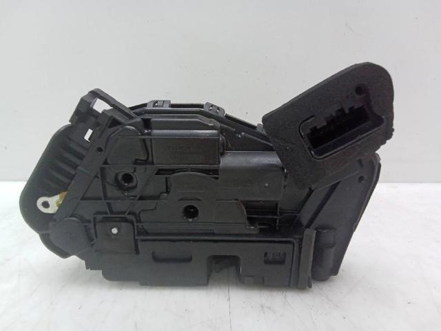 5TB837016 Cerradura de puerta delantera derecha  disponible Burgos