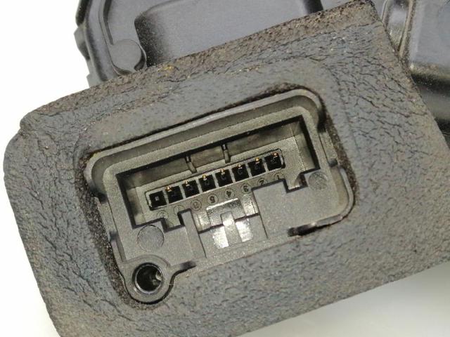 5TB837016A VAG Cerradura de puerta delantera derecha  comprar en Jaén