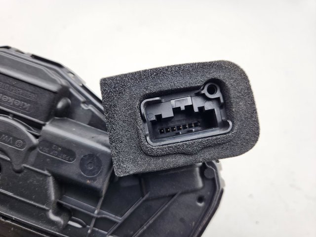 VAG 5TB837016C Cerradura de puerta delantera derecha  en stock Valencia