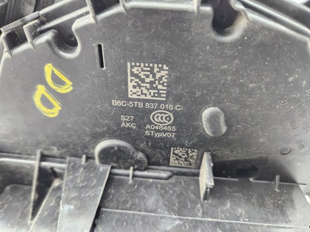 VAG 5TB837016C Cerradura de puerta delantera derecha  comprar en Murcia