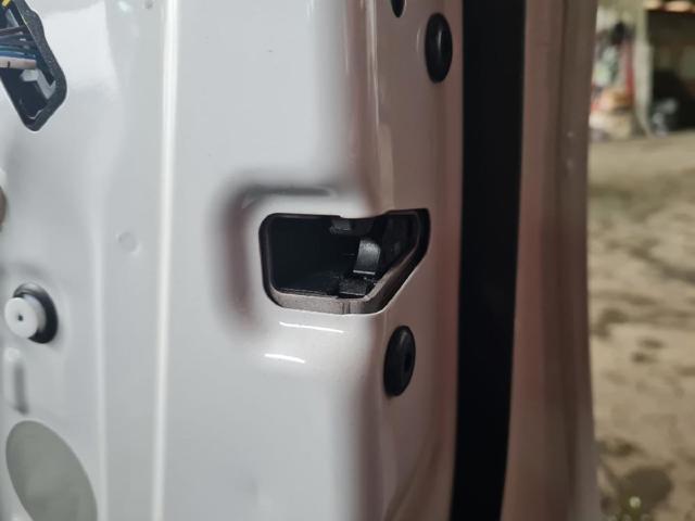 5TB837016E Cerradura de puerta delantera derecha  comprar en Pontevedra