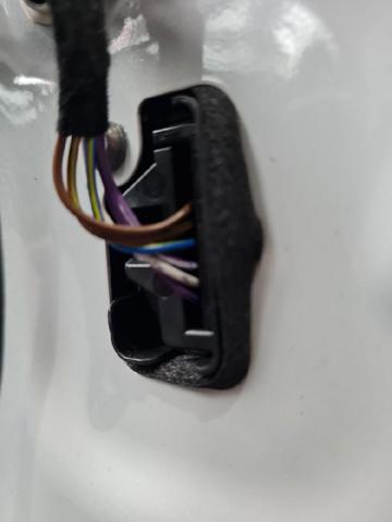 5TB837016E VAG Cerradura de puerta delantera derecha  en stock Huelva