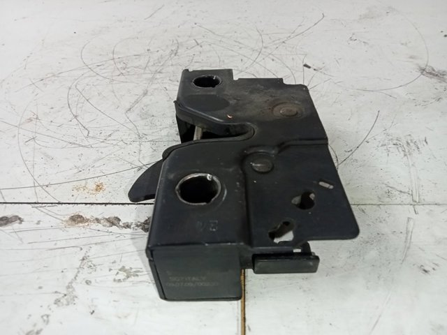 5U0823509A Cerradura de capó comprar Sevilla