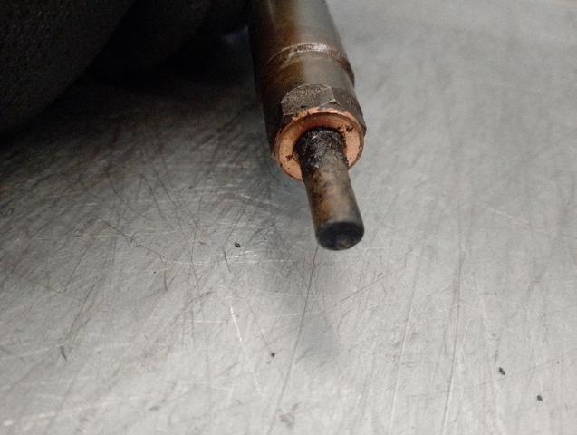 PEUGEOT 5U3Q9K546AA Inyector de combustible  disponible Valladolid