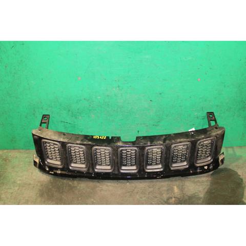 5UP86RXFAB Parrilla del radiador  comprar en Zaragoza
