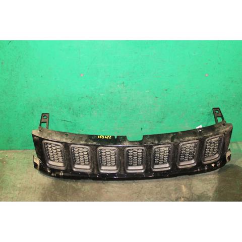 5UP86RXFAB CHRYSLER Parrilla comprar Bilbao